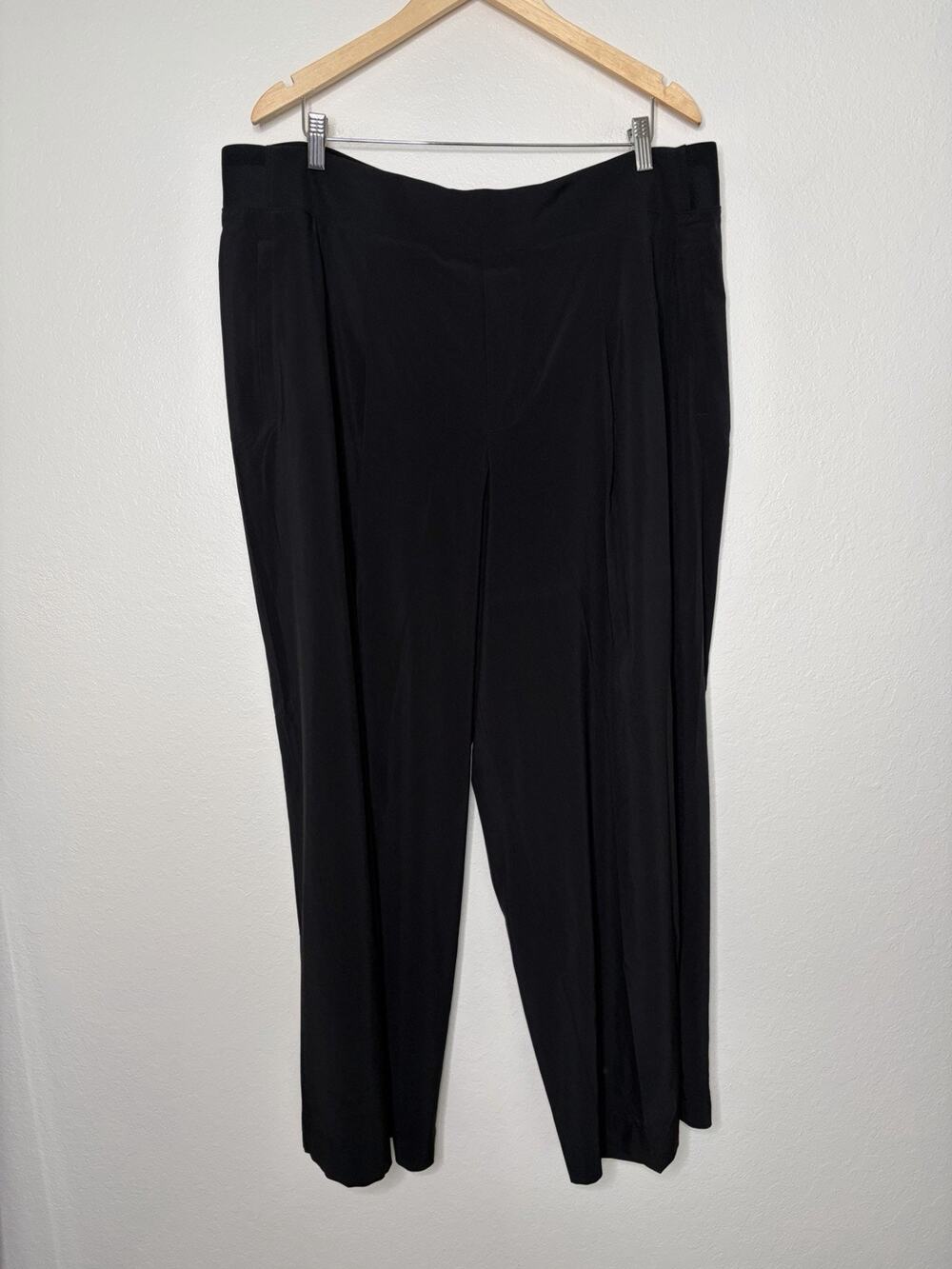 Athleta Brooklyn Heights High Rise Pleated Wide Leg Pant in Black Size 22